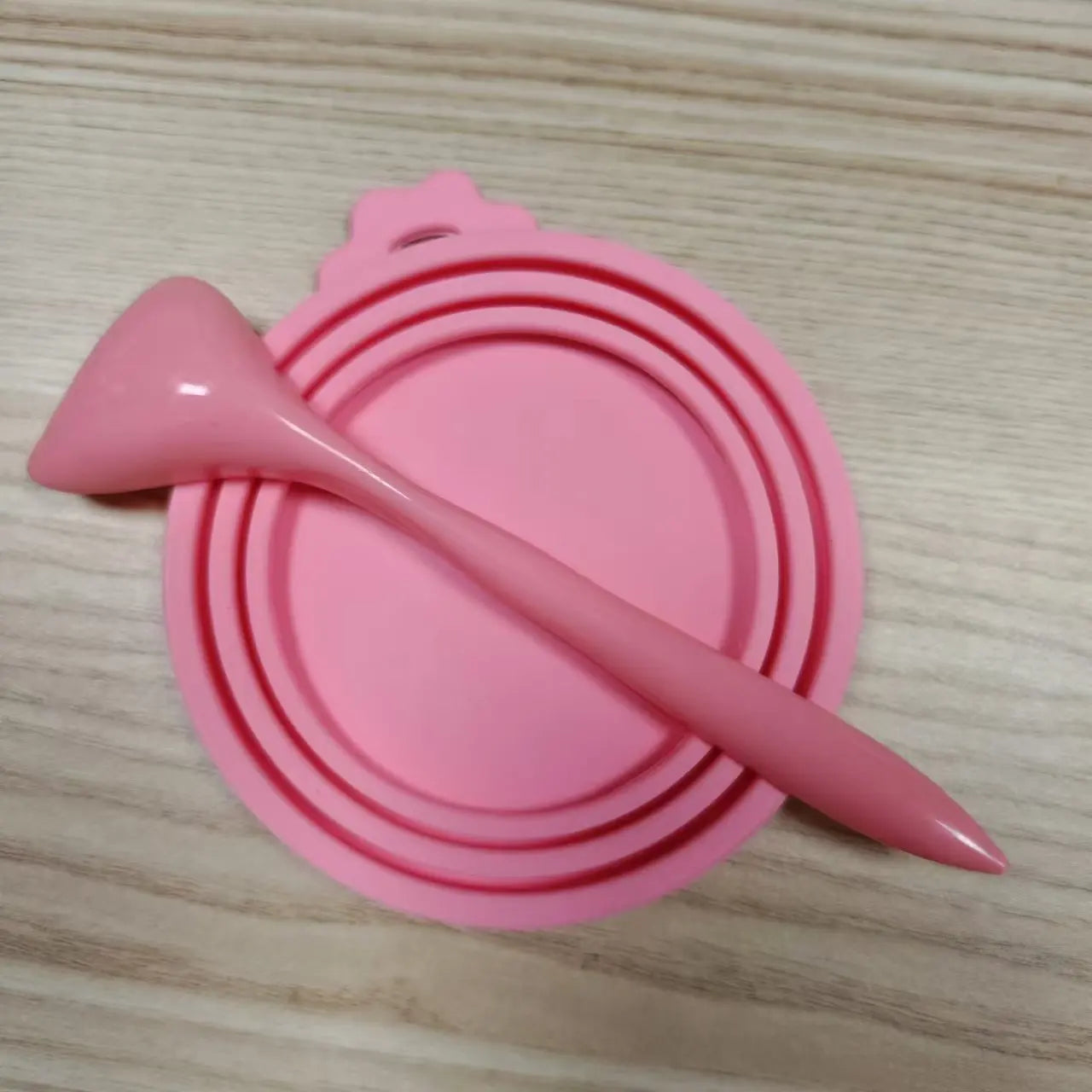 Silicone Pet Food Can Lids with Spoon Set